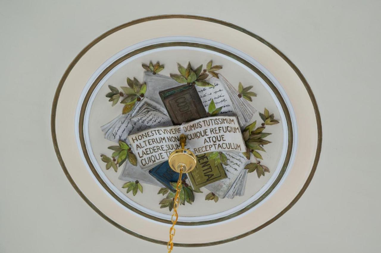 Palazzobellini Panzió Catania-Fontanarossai nemzetközi repülőtér Kültér fotó