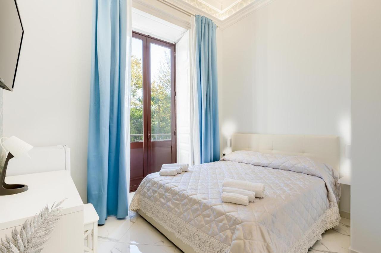 Palazzobellini Panzió Catania-Fontanarossai nemzetközi repülőtér Kültér fotó