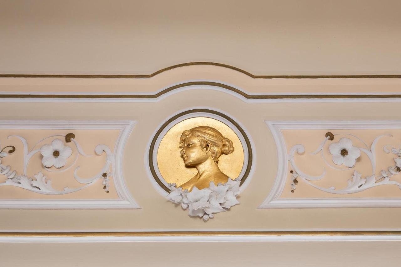 Palazzobellini Panzió Catania-Fontanarossai nemzetközi repülőtér Kültér fotó