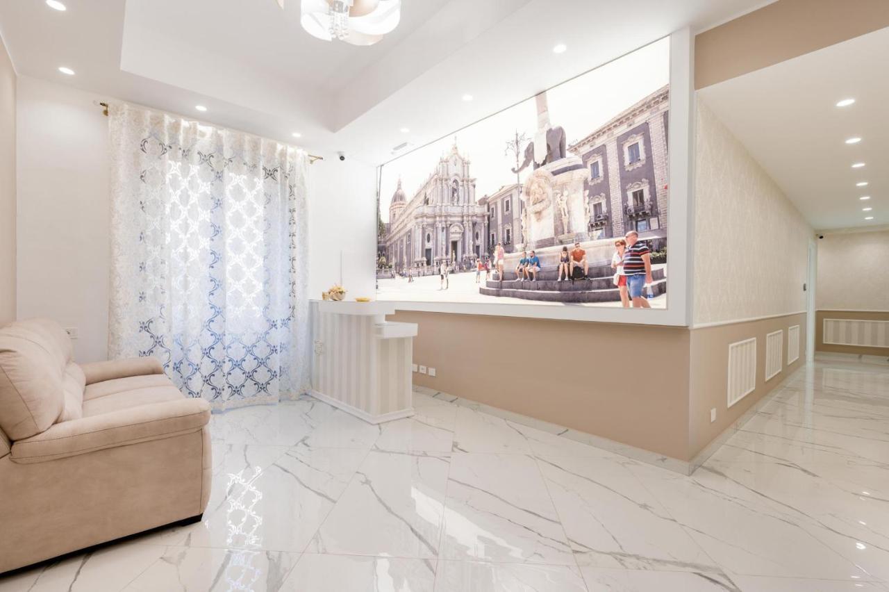 Palazzobellini Panzió Catania-Fontanarossai nemzetközi repülőtér Kültér fotó